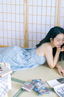 丰满女邻居做爰BD的小说